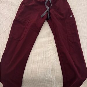 Burgundy Scrub Pants with Gray Tie